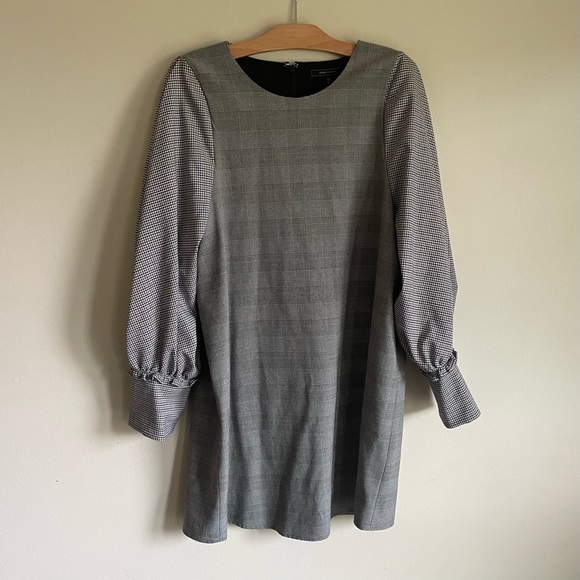 BCBGMaxazria Plaid Shift Dress Long Sleeve Mini Prep Tartan Grey White Large - Picture 3 of 13